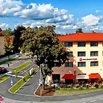 Western Hotel 4*