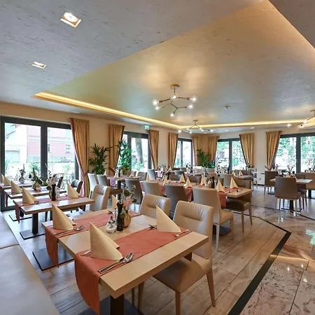 Szálloda Western 4*