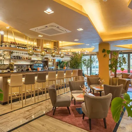 بيست ويسترن بلص فوسن فندق