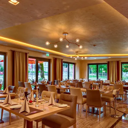 Western Szálloda 4*